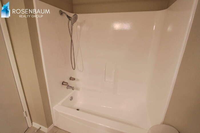 Building Photo - 9230 N 6th St