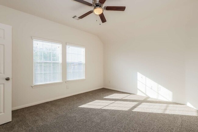 Building Photo - 1511 Weiland Manor Ln