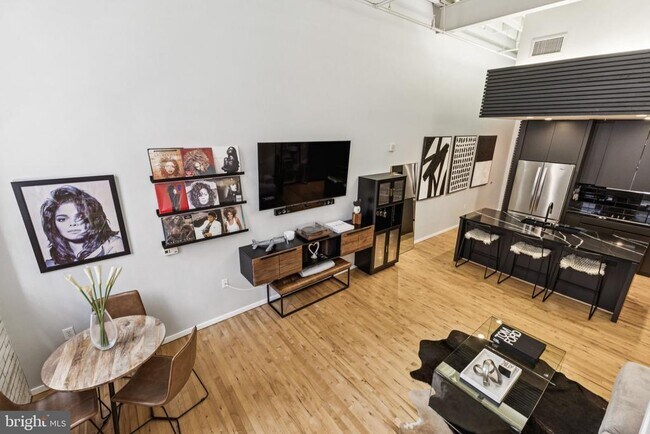 Building Photo - 437 New York Ave NW