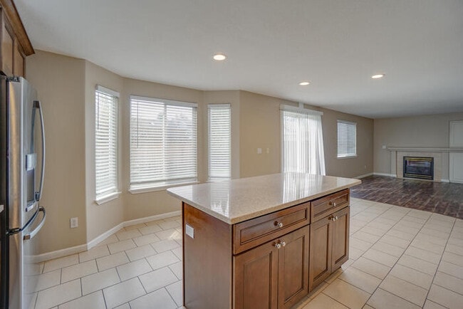 Building Photo - BEAUTIFUL FOUR BEDROOM LOCATED IN THE SHERWOOD SUB DIVISION