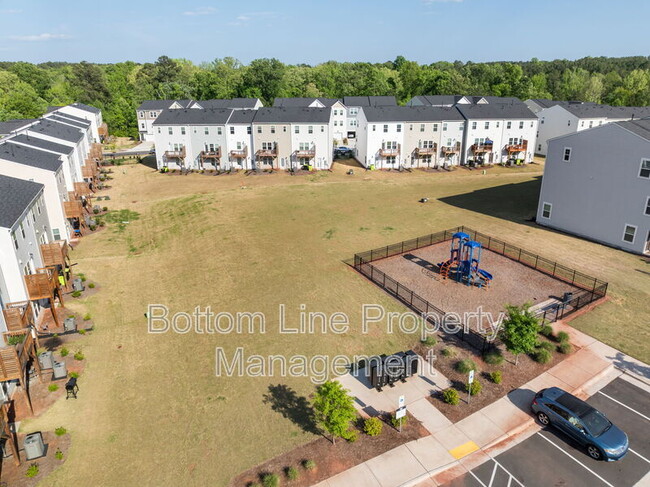 Building Photo - 1129 Lily Loch Wy