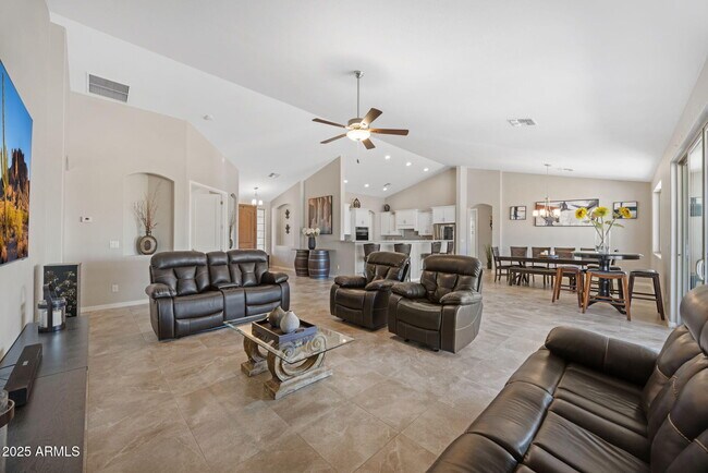 Building Photo - 15907 E Desert Vista Trail