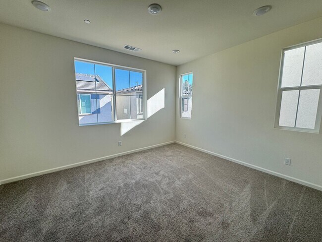 Building Photo - Beautiful Brand-New Home (Price Drop)>>>> Call Today>>>>