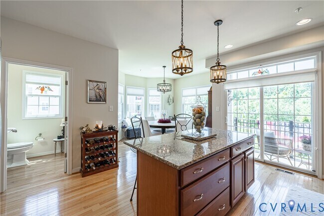 Building Photo - 3921 Liesfeld Pl