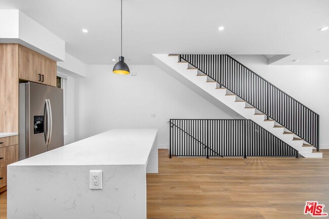 Building Photo - 5722 Fulcher Ave
