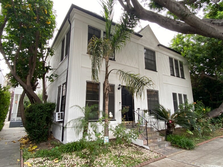 Primary Photo - 9006 Burton Way