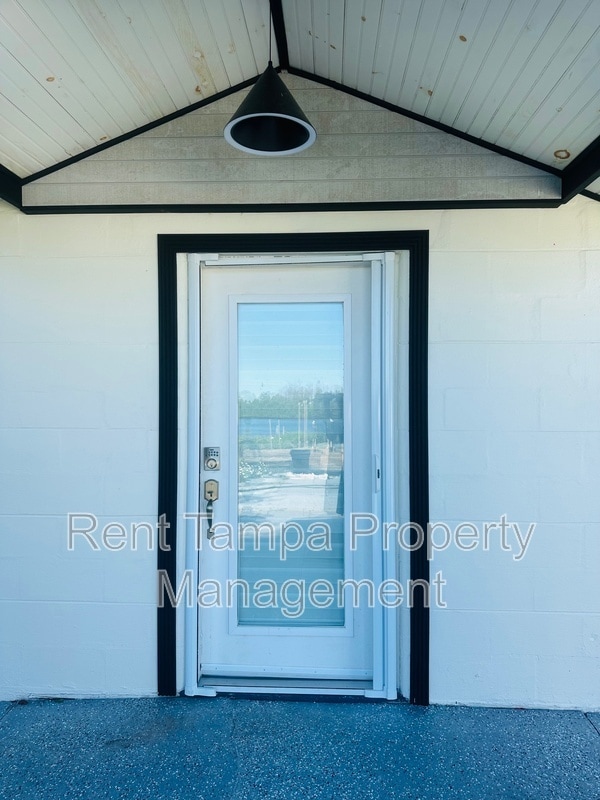 Building Photo - Neptune Drive - 1154 A