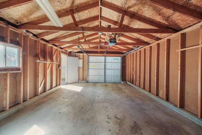 Building Photo - 3 BED / 1 BATH HOUSE IN URBANA WITH IN-UNI...