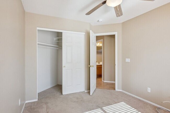 Building Photo - 6664 E Virginia St