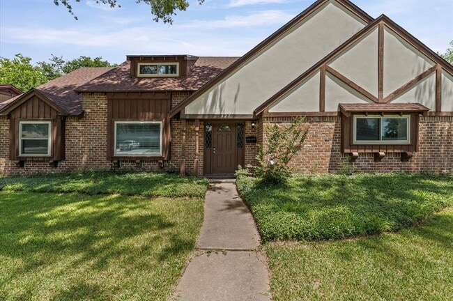 Primary Photo - 427 Whitecap Dr