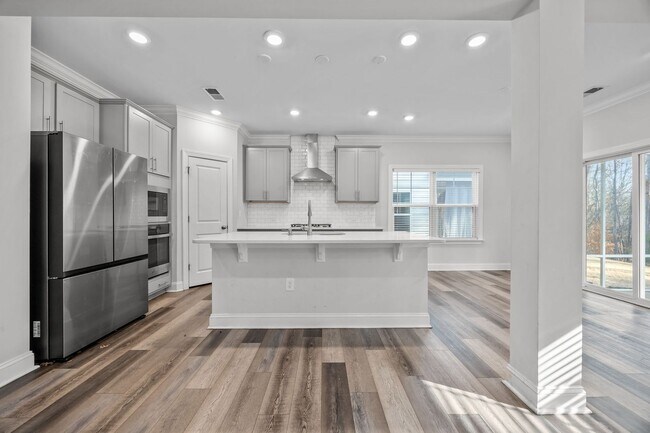 Building Photo - Modern 5-Bed, 4-Bath Family Home with Garage & Pool Access – Devon Square