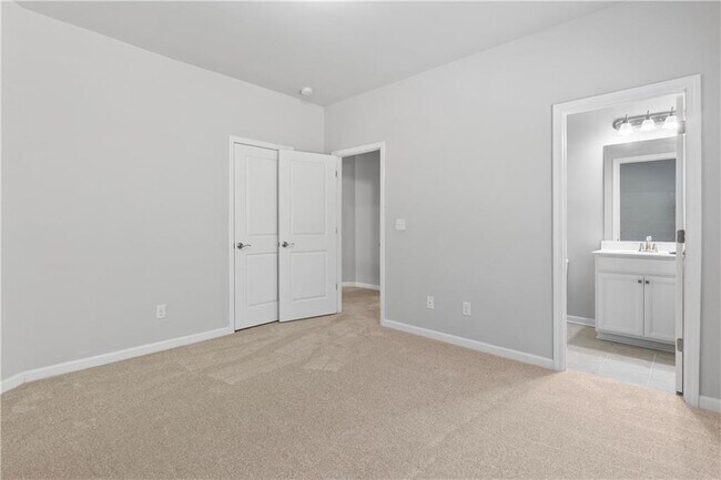 Building Photo - 1838 Lakeview Bend Way