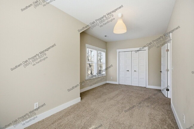 Building Photo - 401 Promontory Ridge