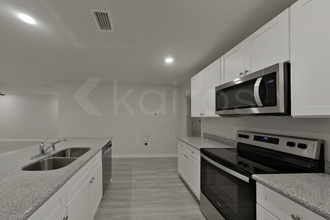 Building Photo - 4793 Malay Cir