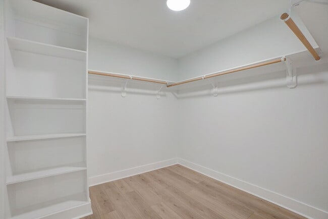 Building Photo - 1112 Pender St