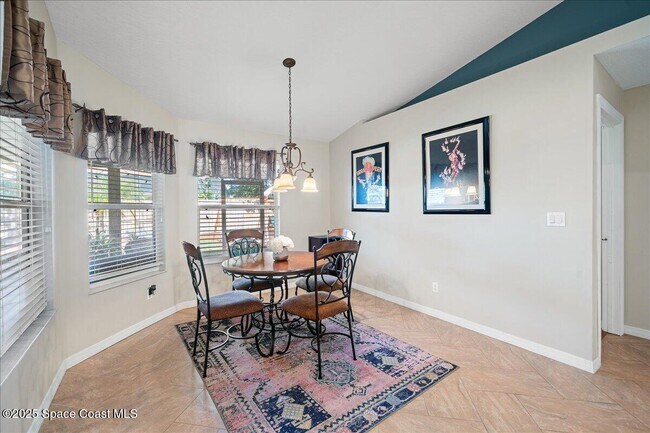 Building Photo - 1235 Pemberton Trail