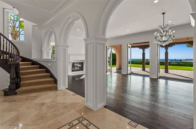 Building Photo - 8 Whalers Bluff