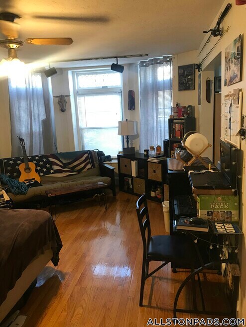 Building Photo - 1412 Commonwealth Ave