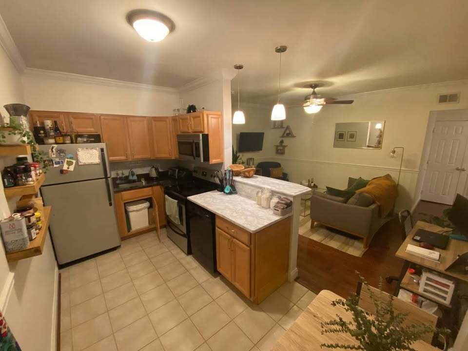 Building Photo - 315 Evarts St NE