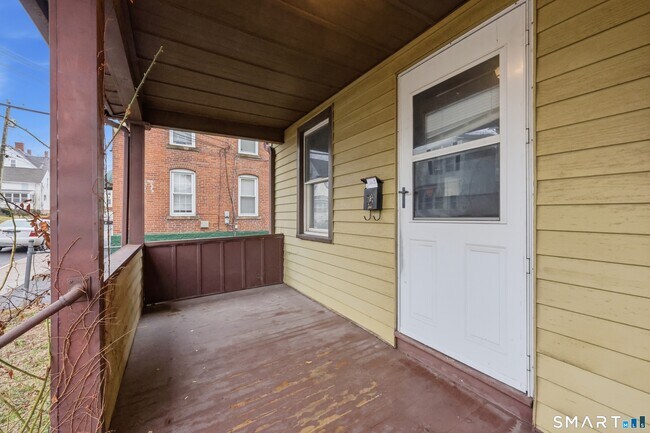 Building Photo - 94 Liberty St