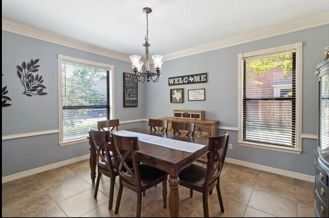 Building Photo - 18234 Knotty Green Dr