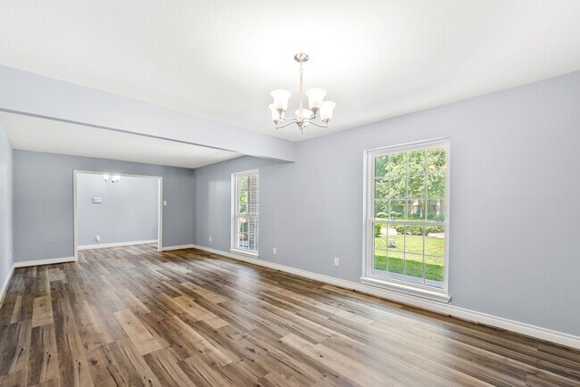 Building Photo - 1103 Manatee Ln