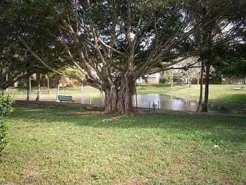 Building Photo - 937 SW 8th Pl