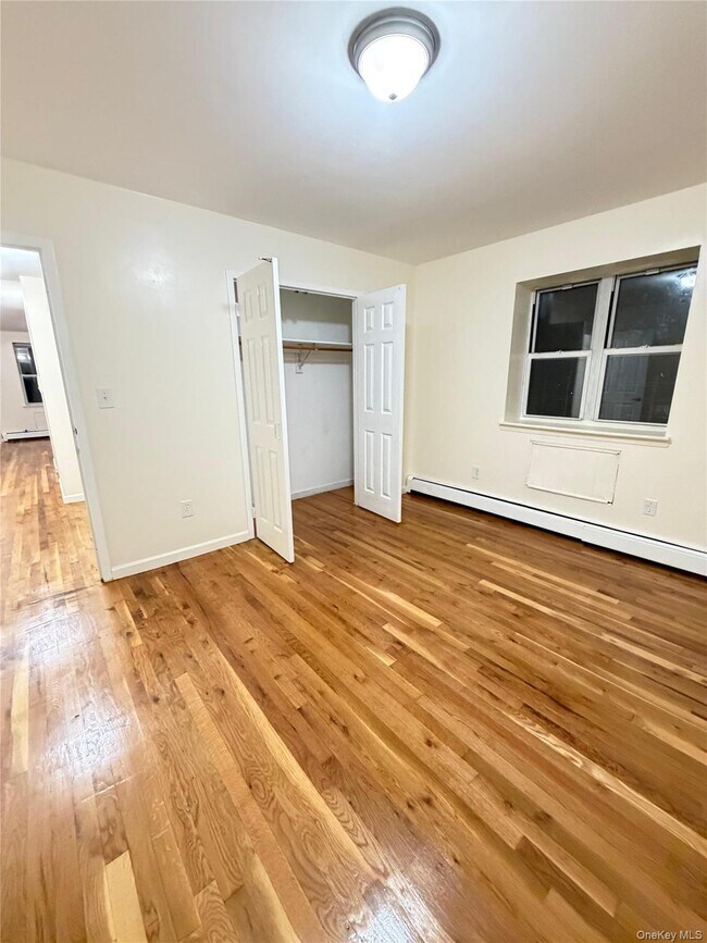 Building Photo - 747 Essex St