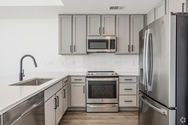 Interior Photo - Tower on Piedmont