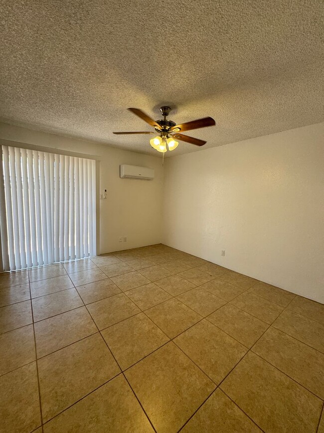 Building Photo - 2819 E Fort Lowell Rd