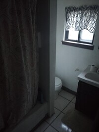 Building Photo - 630 Church St Ext