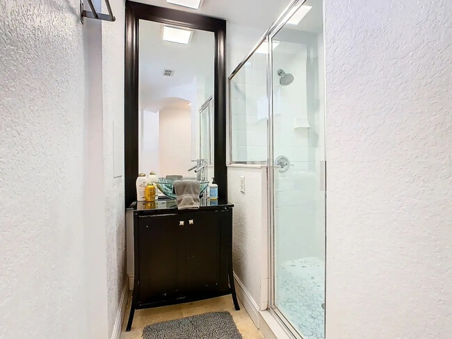 Building Photo - 1145 Troon Cir