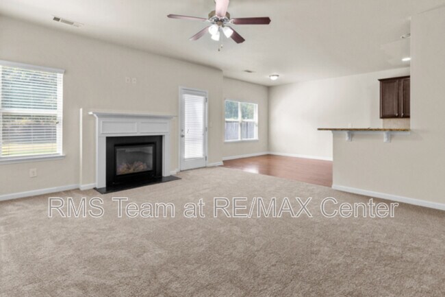 Building Photo - 3379 Gardenside Walk SW