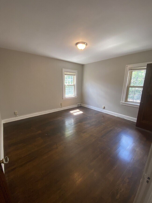 Building Photo - 3614 Lynnfield Rd