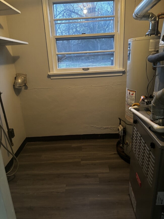 Building Photo - 4406 Rockwood Dr