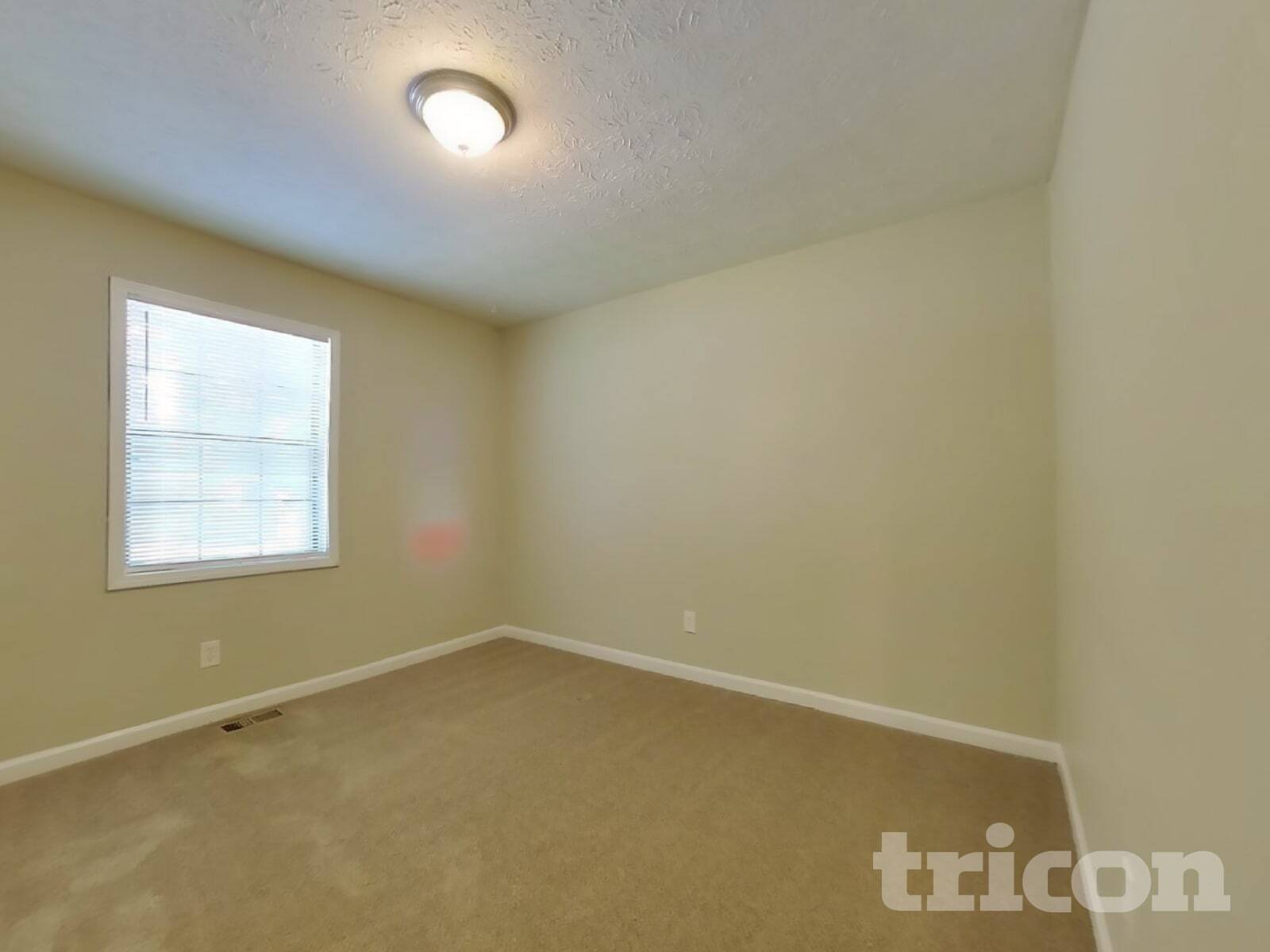 Building Photo - 4211 Clearview Dr