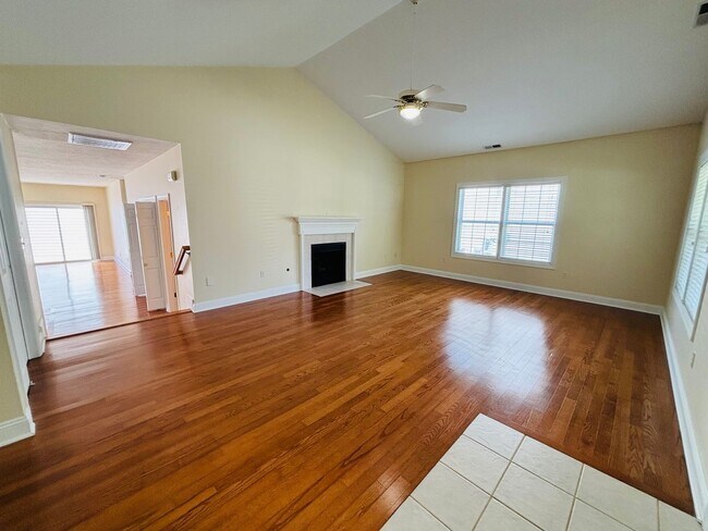 Building Photo - 1733 Lions Dr NW