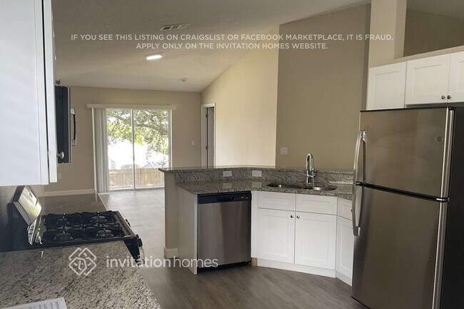 Building Photo - 170 China Berry Cir