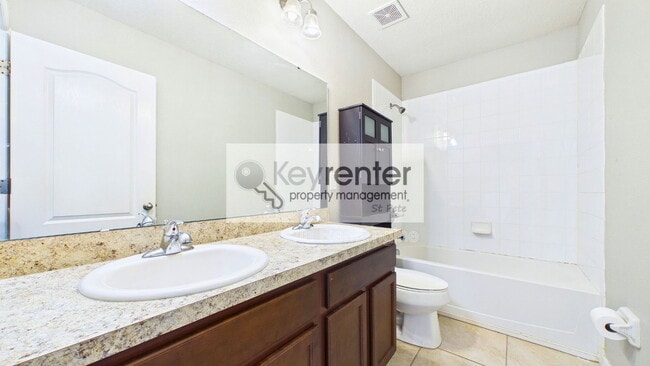Building Photo - 14517 Dunrobin Dr