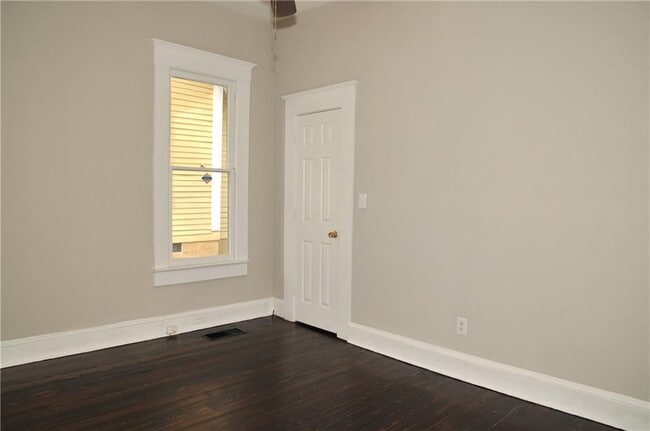 Building Photo - 364 Josephine St NE