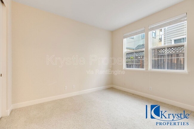 Building Photo - 6335 Newhaven Ln