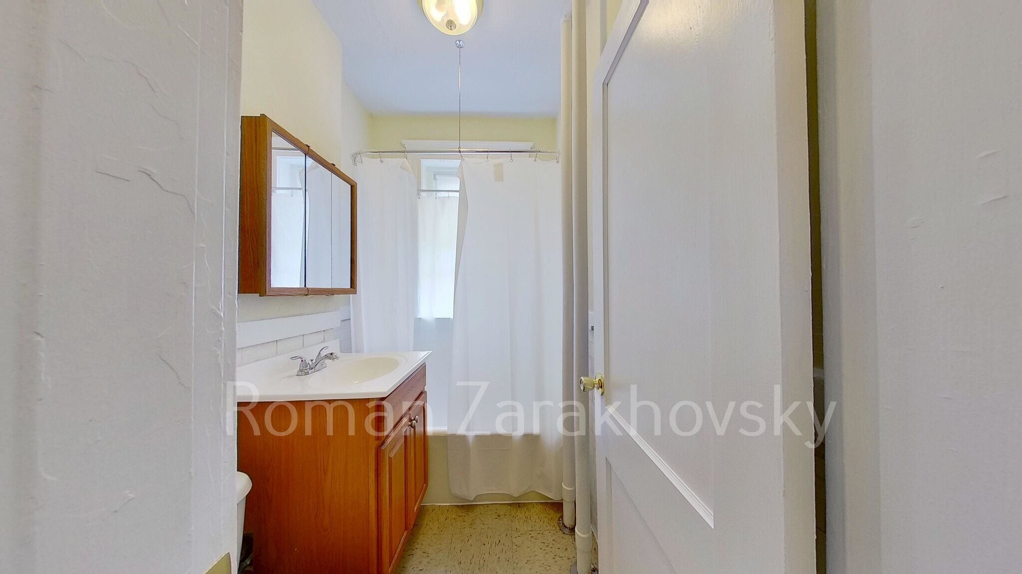 Building Photo - 236 Kelton St