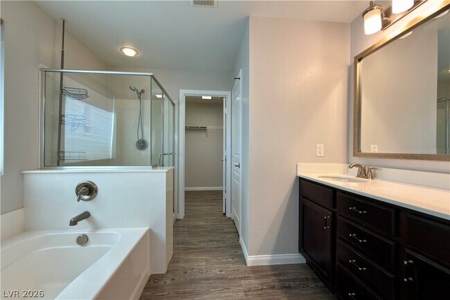 Building Photo - 9937 Baron Coast St