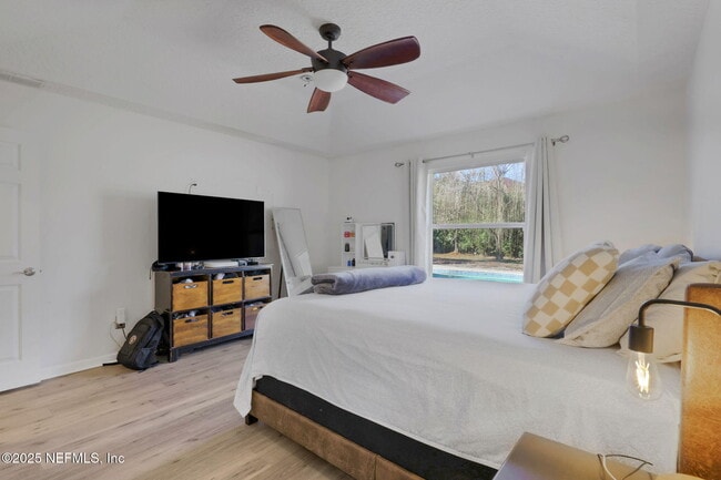 Building Photo - 1453 Lindseys Xing Dr