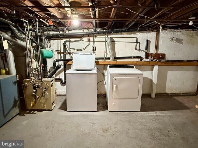 Building Photo - 1132 Howard Ave