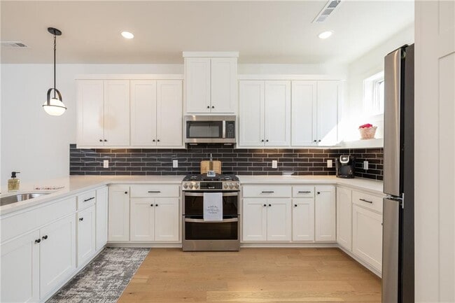 Building Photo - 205 W Lafayette St