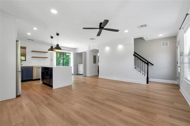 Building Photo - 3622 Devonswood Dr