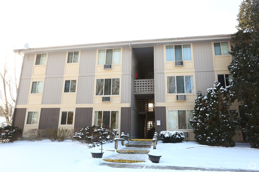 Building Photo - Sycamore Apartments
