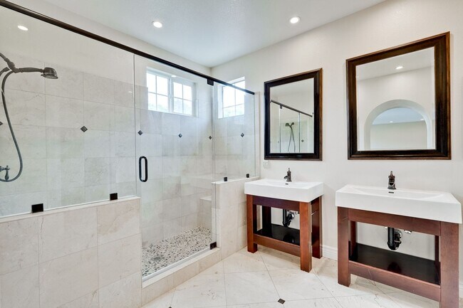 Building Photo - Luxury 5BR North San Jose Home | 2,680 Sq. Ft. | Minutes to BART, Levi's Stadium & Silicon Valley...