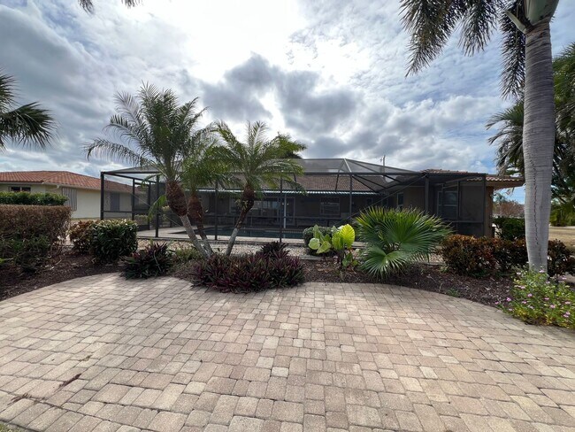 Building Photo - Furnished ** Punta Gorda Isles Vacation Home ** Heated Pool ** Canal / Boat Dock ** $7,500